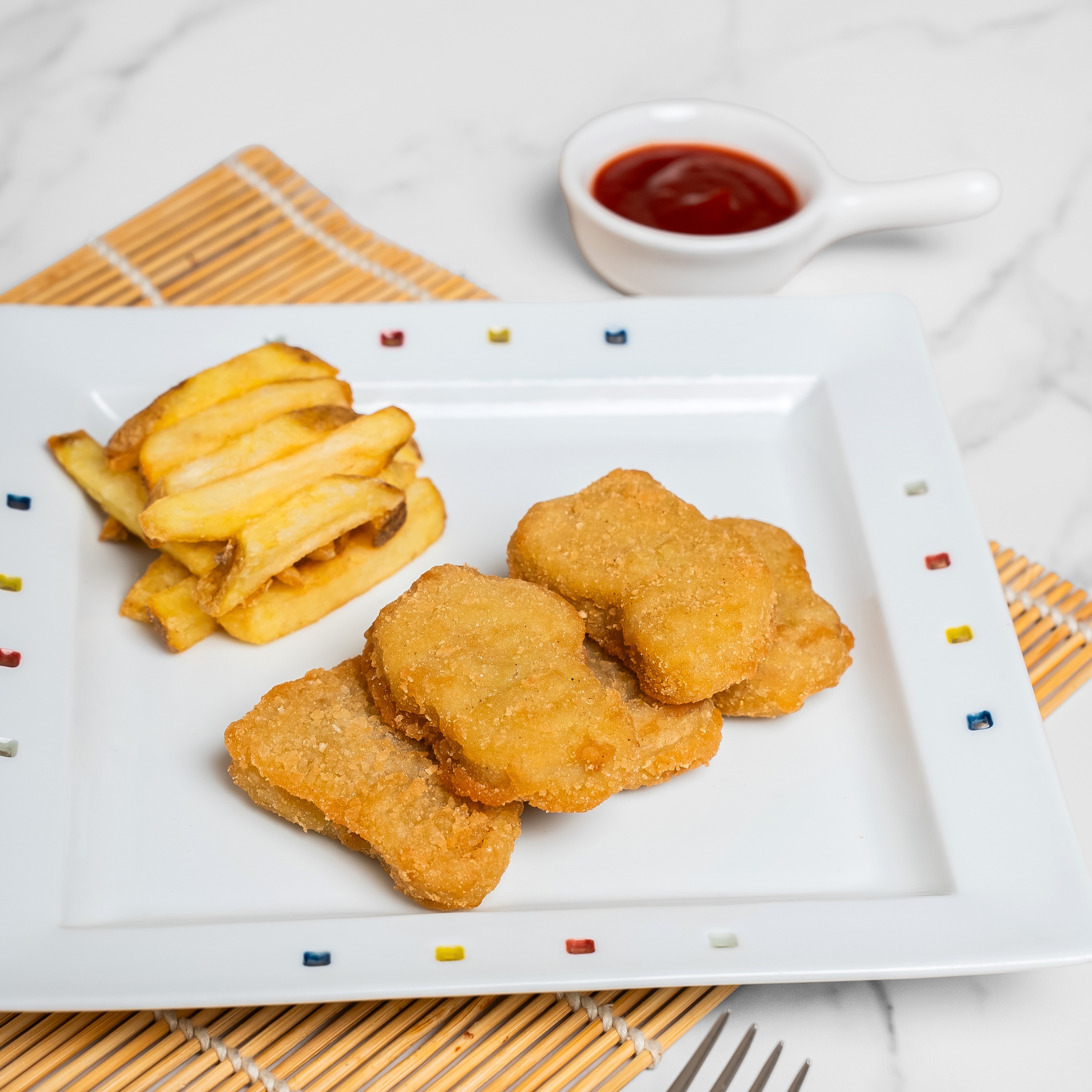 Kids Meal (Vegan Nuggets & Fries)
